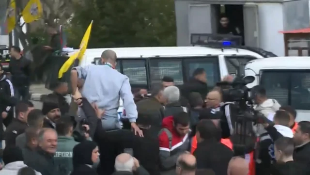 Kana dura Hamaas namoota uggure keessaa sadii gadhiiseera