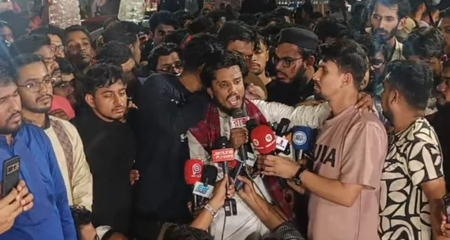 আ'লীগকে নিষিদ্ধের দাবিতে শাহবাগে কফিন মিছিল