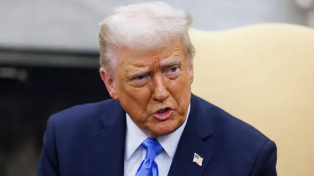 डोनाल्ड ट्रंप