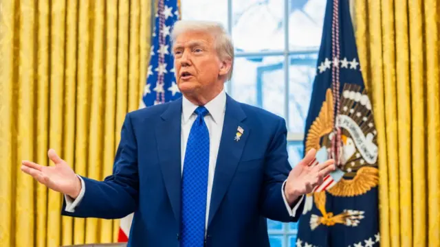 डोनाल्ड ट्रंप