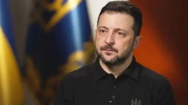 Onyeisiala mba Yukren bụ Volodymyr Zelensky