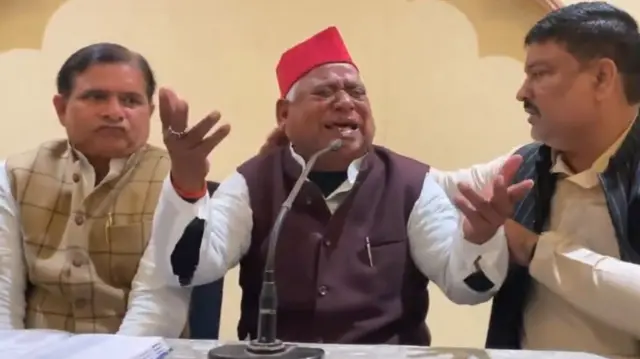 समाजवादी पार्टी के नेता और सांसद अवधेश प्रसाद