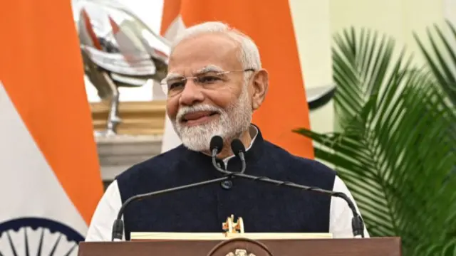 नरेंद्र मोदी