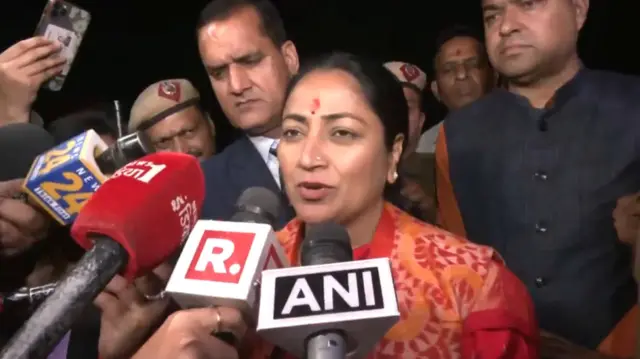 दिल्ली की सीएम रेखा गुप्ता