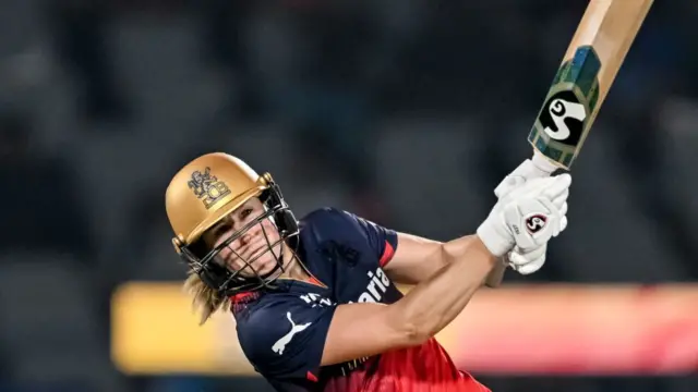 एलिस पैरी