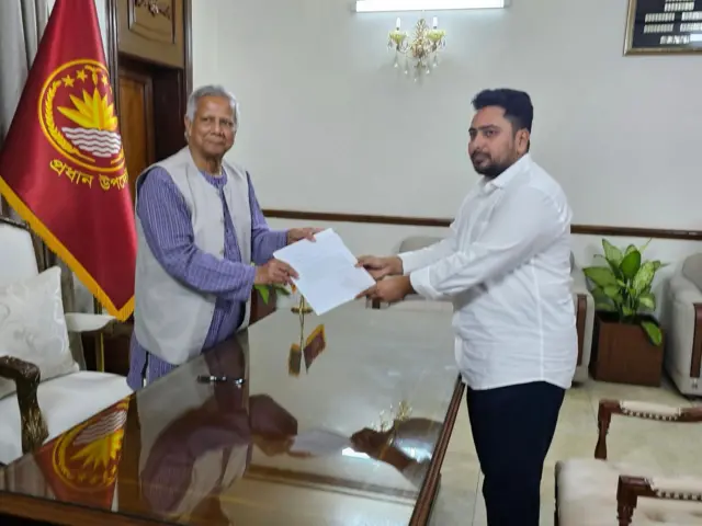 মঙ্গলবার প্রধান উপদেষ্টার কাছে পদত্যাগপত্র জমা দেন নাহিদ ইসলাম