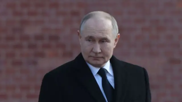 रूस के राष्ट्रपति पुतिन ने पश्चिमी देशों पर निशाना साधा है