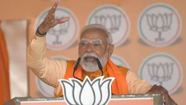 प्रधानमंत्री नरेंद्र मोदी