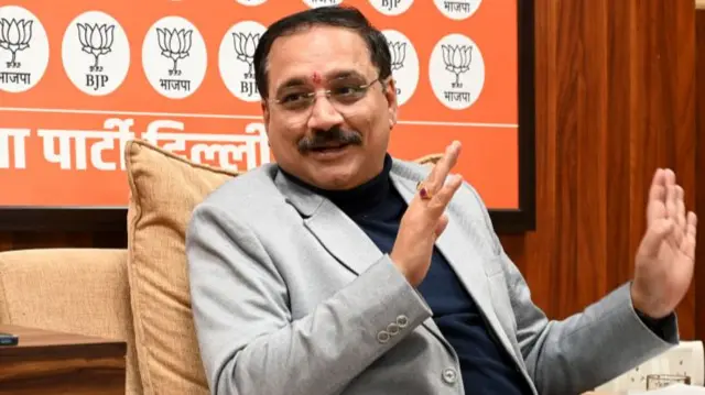 दिल्ली बीजेपी अध्यक्ष वीरेंद्र सचदेवा