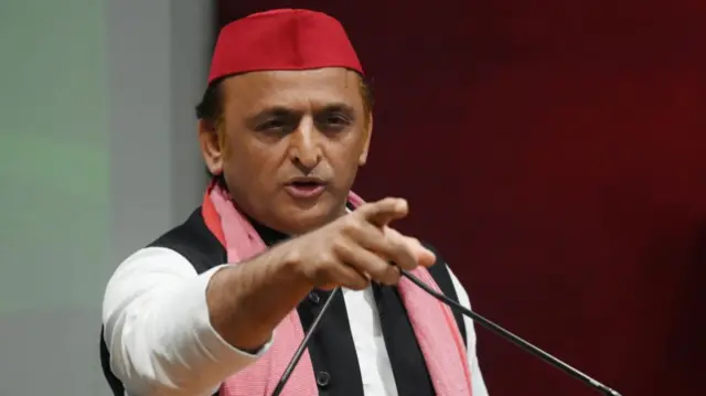 अखिलेश यादव