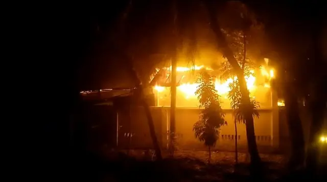 হাতিয়ায় আ'লীগের সাবেক এমপি'র বাড়িতে অগ্নিকাণ্ড