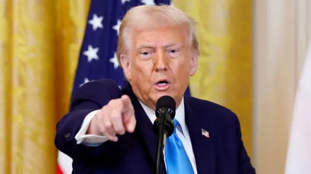 Onyeisiala mba Amerịka bụ Donald Trump