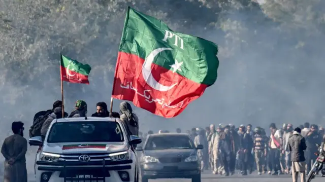 پی ٹی آئی