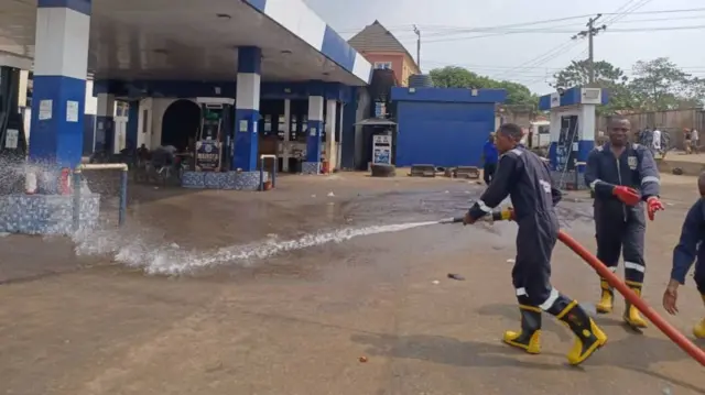 Ndị na-agbanyụ ọkụ