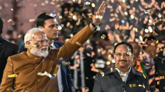 नरेंद्र मोदी