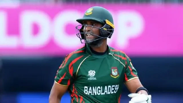 মাহমুদউল্লাহ রিয়াদ।