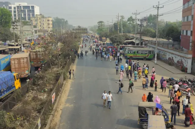 গাজীপুরে মহাসড়ক অবরোধ