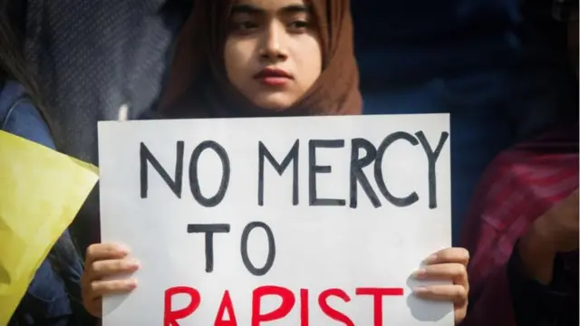 ধর্ষণের বিরুদ্ধে আন্দোরন