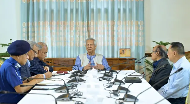 প্রধান উপদেষ্টার বৈঠক