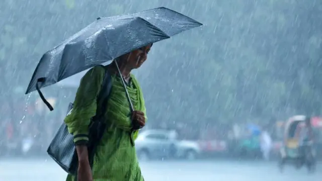 বৃষ্টির আভাস