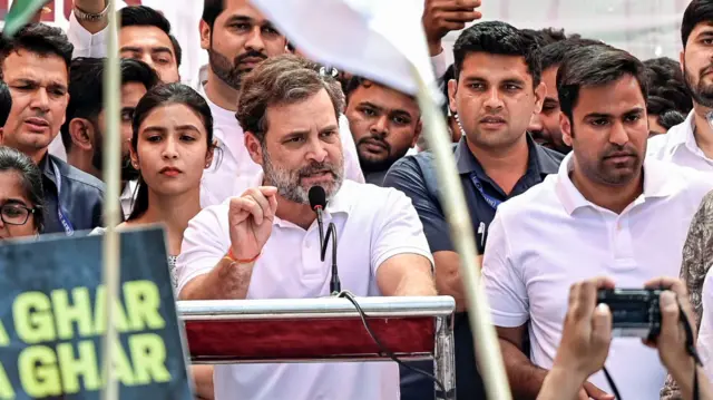 राहुल गांधी