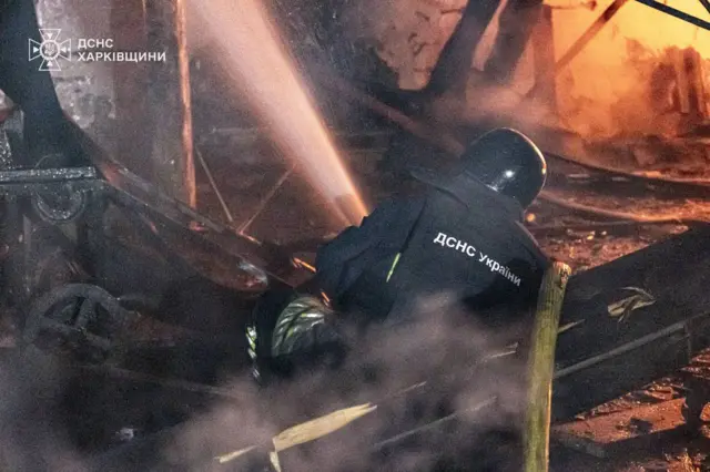 Тушение пожара в Харьковской области после атаки дронов
