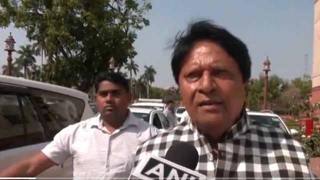 समाजवादी पार्टी के सांसद रामजी लाल सुमन