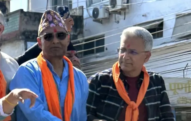 धवल र रविन्द्र