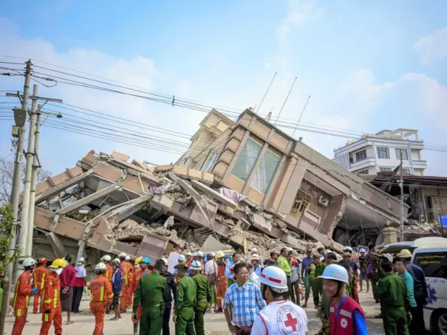 ငလျင်ကယ်ဆယ်ရေး