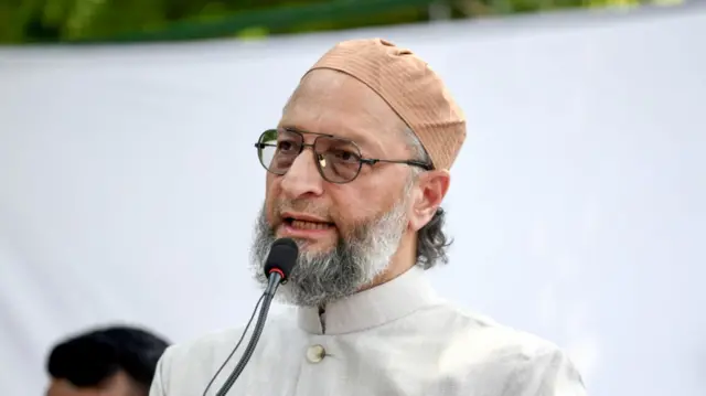 एआईएमआईएम के अध्यक्ष असदुद्दीन ओवैसी