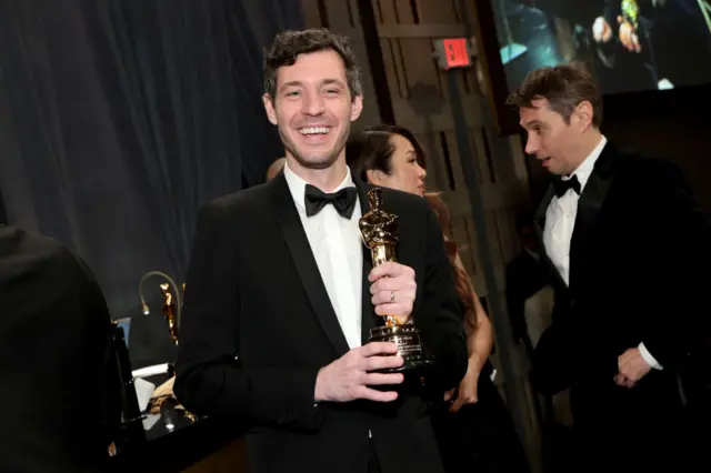 الکس کوکو تهیه‌کننده «آنورا»