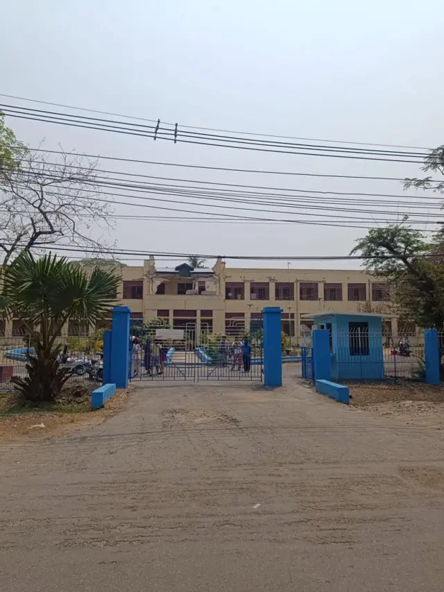 မီးလောင်မှုဖြစ်အပြီး မန္တလေး တက္ကသိုလ် မြင်ကွင်း