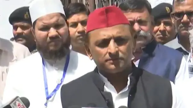 अखिलेश यादव