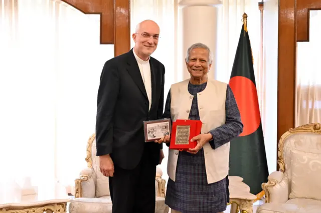 ক্যাডম্যান ও প্রধান উপদেষ্টা