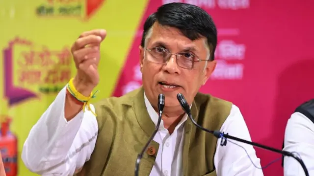 कांग्रेस नेता पवन खेड़ा