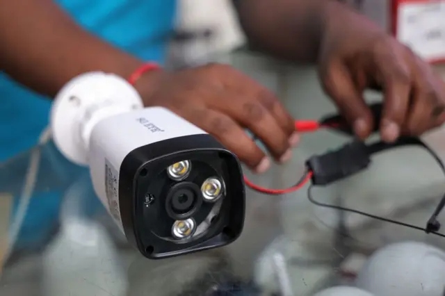 সিসি ক্যামেরা