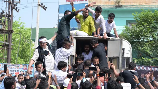 'पलायन रोको-नौकरी दो यात्रा'