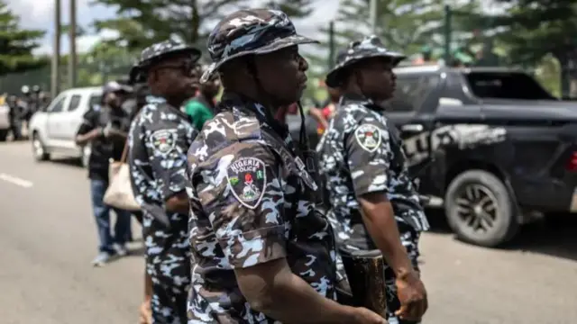Oge ndị uweojii jụrụ nwata nwaanyị ahụ ajụjụ, o kwuru na ọ bụ eziokwu na nna ya dinara ya ọtụtụ ugboro oge nne mere njem.