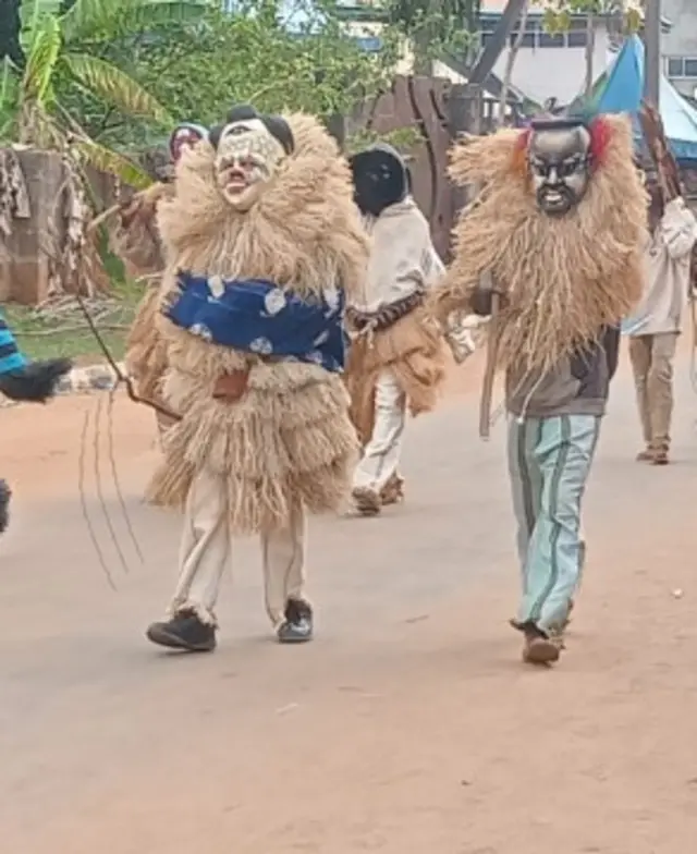 Mmanwú dí iche iche gbara n' emume Uzoiyi n'Uke,Anambara  Steeti