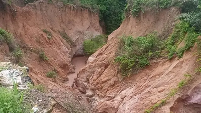 Mbụzeala na-achọ ikewapụ anyị n’Umuahia North – Ndị obodo Emede