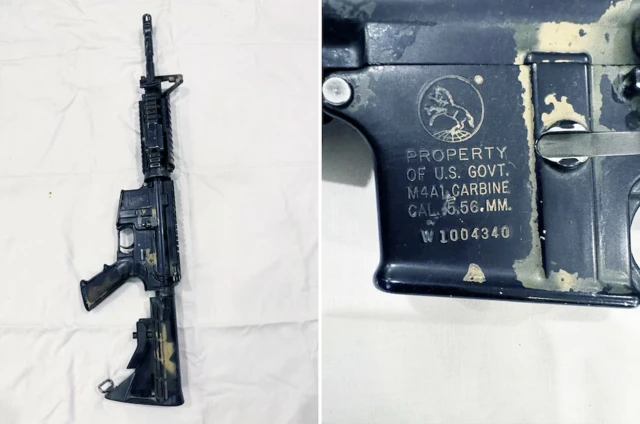 2018 میں کنکٹیکٹ میں کولٹ کی فیکٹری میں تیار ہونے والی ایم فور اے ون (M4A1) کاربائن رائفل جس کا سیریل نمبر W1004340 ہے مبینہ طور پر جعفر ایکسپریس پر حملے کے بعد حملہ آوروں کے قبضے سے ملی تھی۔