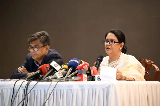 প্রেস ব্রিফিংয়ে পরিবেশ উপদেষ্টা সৈয়দা রিজওয়ানা হাসান