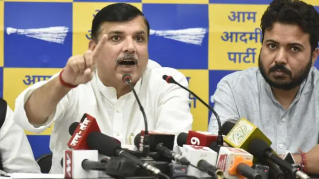 संजय सिंह और दुर्गेश पाठक