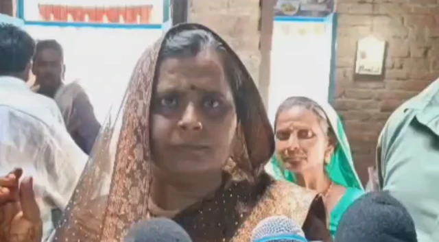 लड़की की मां अनिता