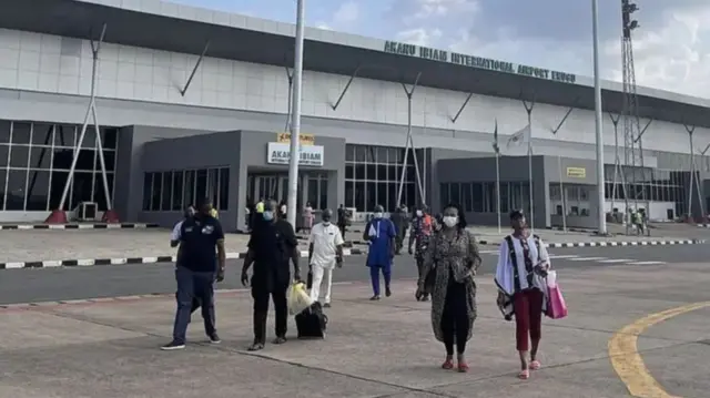Gọọmenti Naịjirịa emechiela ọdọụgbọelu Enugwu