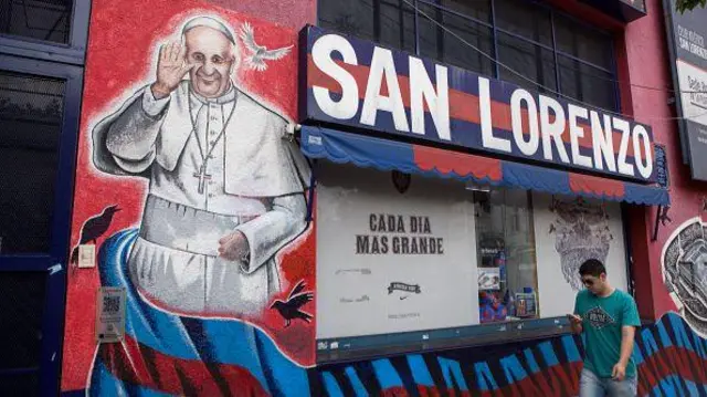 Hình ảnh Giáo hoàng tại sân nhà đội San Lorenzo