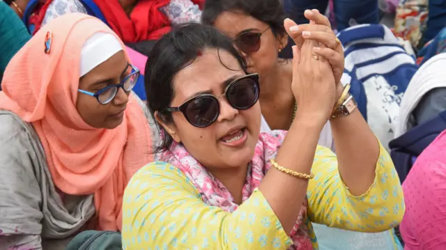 कोलकाता में शिक्षकों का प्रदर्शन जारी