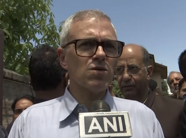 জম্মু ও কাশ্মীরের মুখ্যমন্ত্রী ওমর আব্দুল্লাহ