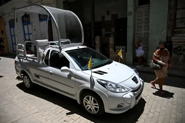 پاپ‌موبایل