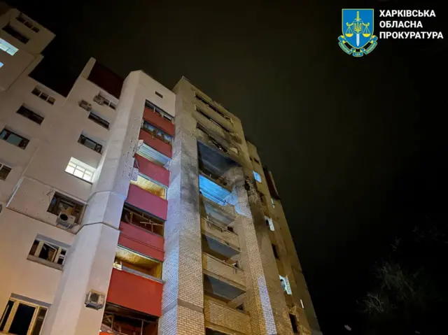 Один из беспилотников попал в многоэтажный жилой дом в Слободском районе Харькова